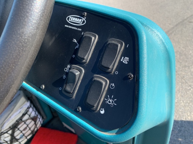 781017-8 Combi scrubber Tennant T17 -2018