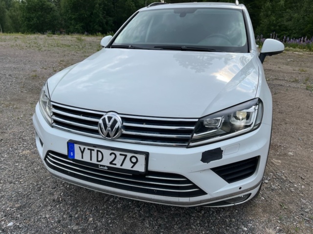 1043111-6 Volkswagen Touareg 3.0 V6 TDI 4Motion - 2018