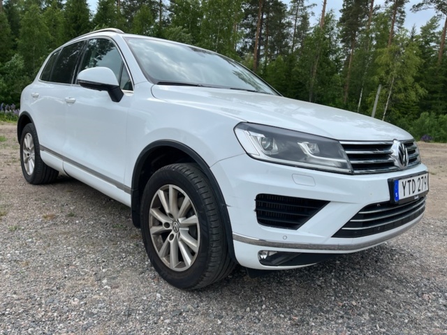 1043111-4 Volkswagen Touareg 3.0 V6 TDI 4Motion - 2018