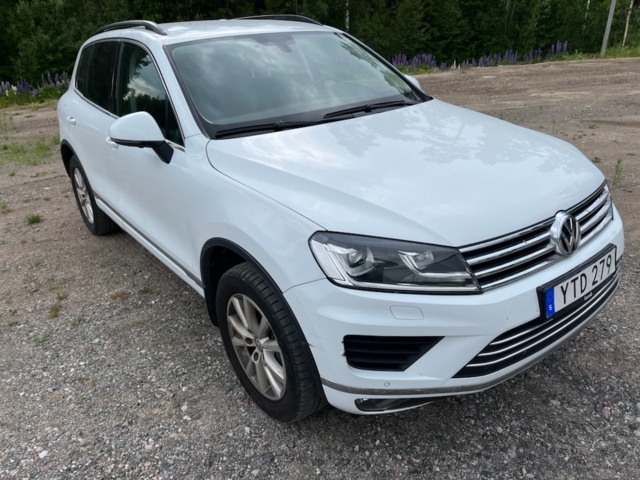 1043111-9 Volkswagen Touareg 3.0 V6 TDI 4Motion - 2018