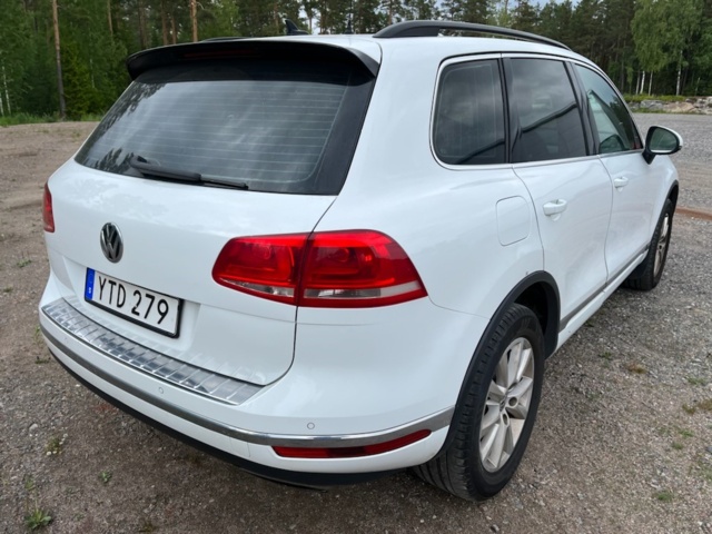 1043111-7 Volkswagen Touareg 3.0 V6 TDI 4Motion - 2018