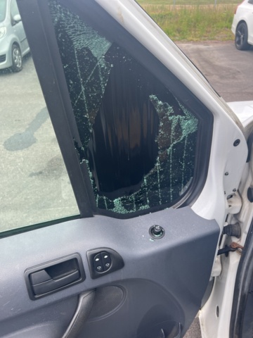 980529-31 Ford Transit Connect T230 LWB 1.8 TDCi Manual, 110hp, 2007 rep item