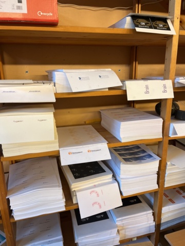 1038821-7 5 shelf sections including contents