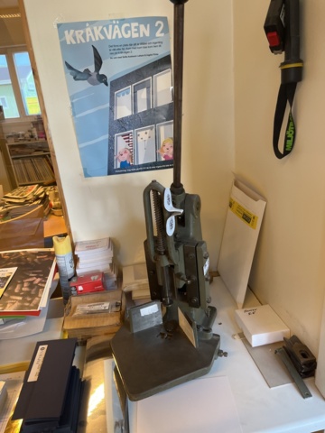 1038836-1 Punching machine / Folding machine