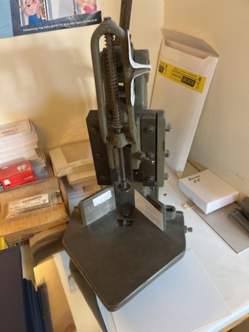 1038836-2 Punching machine / Folding machine