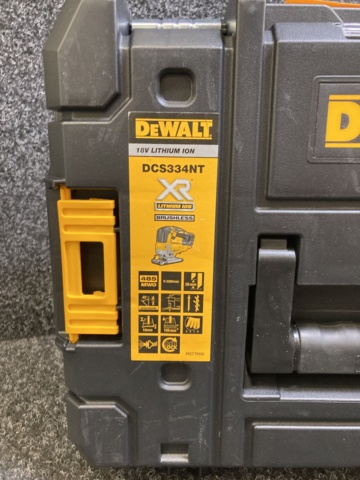 1042172-2 Jigsaw Dewalt DCS334NT