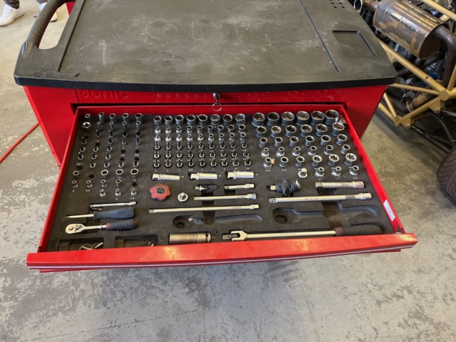 1039367-4 Sonic  S11 Verktygsvagn med diverse verktyg.