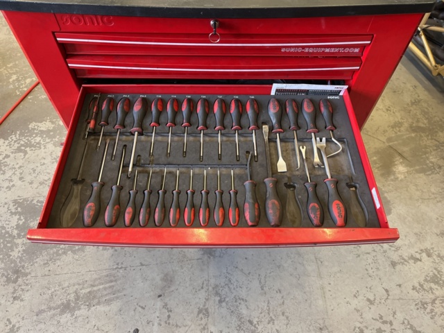 1039367-6 Sonic  S11 Verktygsvagn med diverse verktyg.