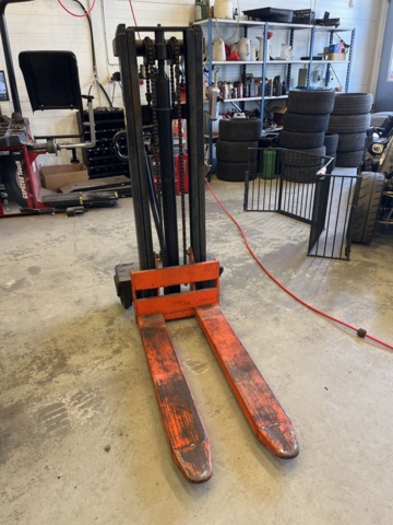 1039382-2 Pallet truck Kentruck HL1000