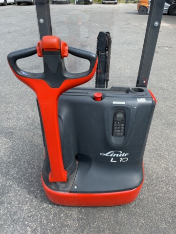 1042501-9 Stacker Linde L10 B - 2011