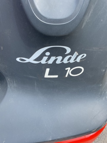 1042501-11 Stacker Linde L10 B - 2011