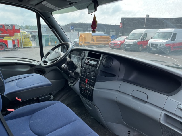 1023590-35 Iveco Daily 65C18 Chassis Cab 3.0 HPT - 2008