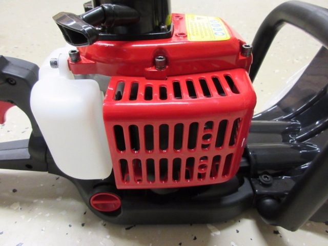 1044614-6 Petrol-powered hedge trimmer