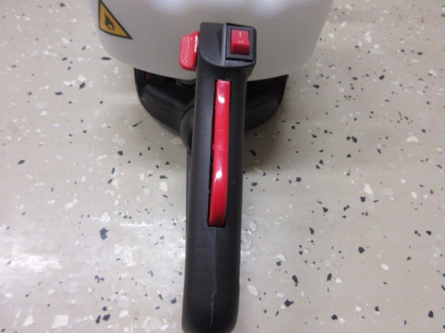 1044614-13 Petrol-powered hedge trimmer