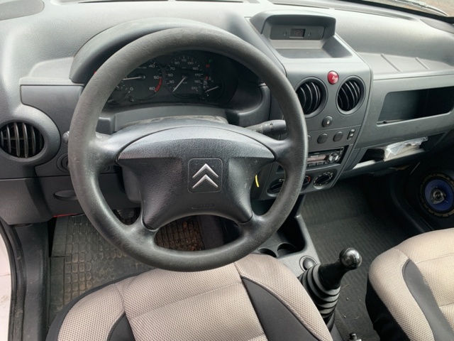 1044537-12 Citroën Berlingo Van 1.9 Manual - 2003
