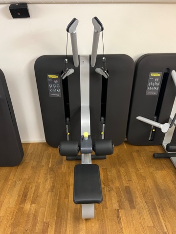 1039385-1 Technogym High Pull