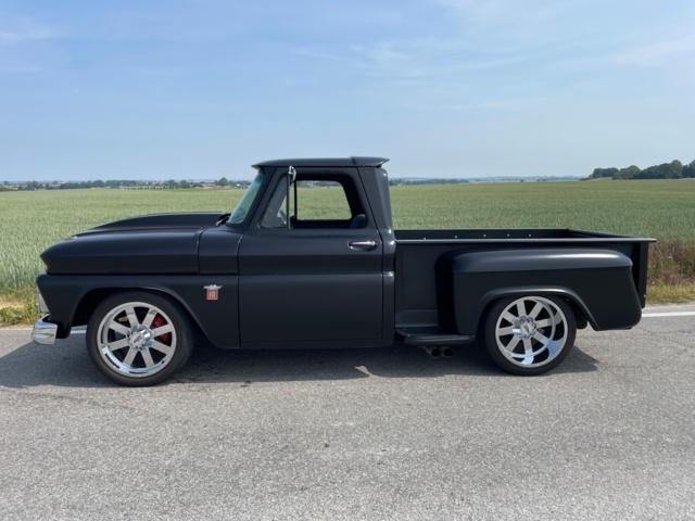 1044632-2 Chevrolet C10 383 stroker -1964