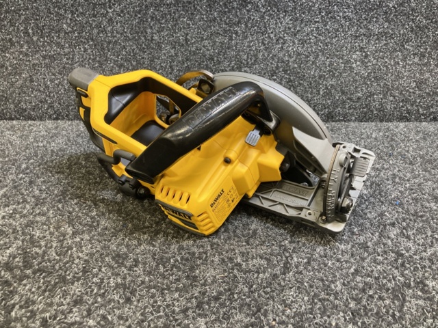 1044481-3 Circular saw Dewalt DCS577