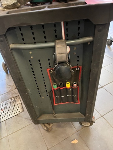 1043182-10 Tool cart Sonic with tools