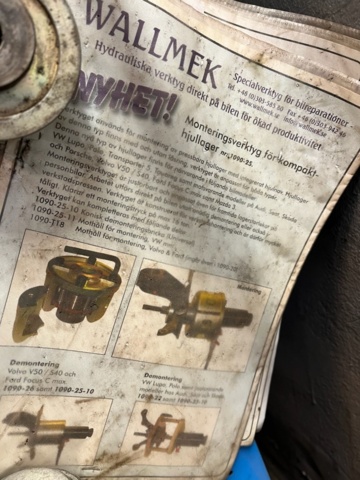 1043189-10 Wallmek Wheel Bearing Tool