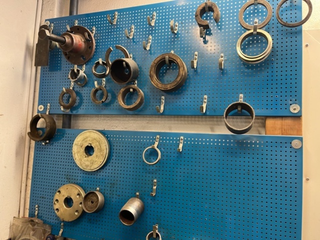 1043189-4 Wallmek Wheel Bearing Tool