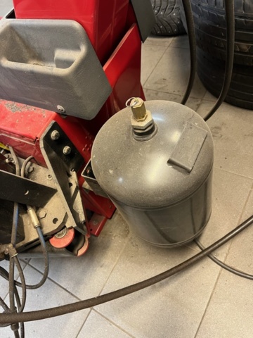 1043210-7 Tire mounting equipment Mondolfo AS 933 TI 2V