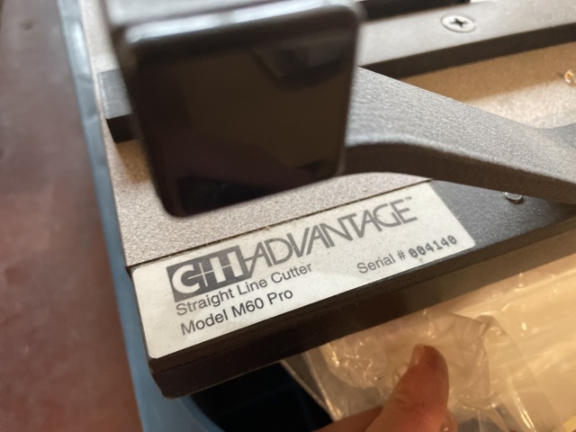 1042540-10 Passepartout cutter CH Advantage M60 Pro