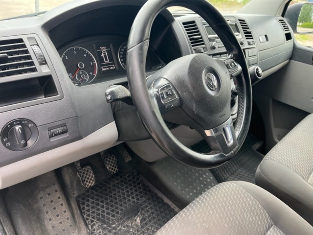 1043250-23 Volkswagen Transporter 2.0 TDI 102hp, 2012