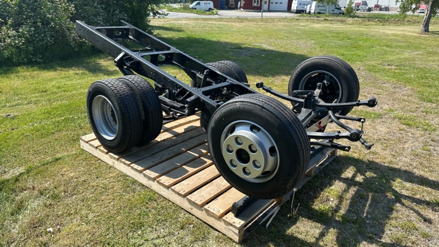 998645-3 Ny bil ram Mitsubishi Fuso Canter 7C18D