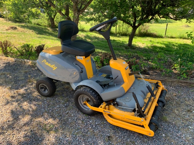 1035577-1 Åkgräsklippare Stiga Ready