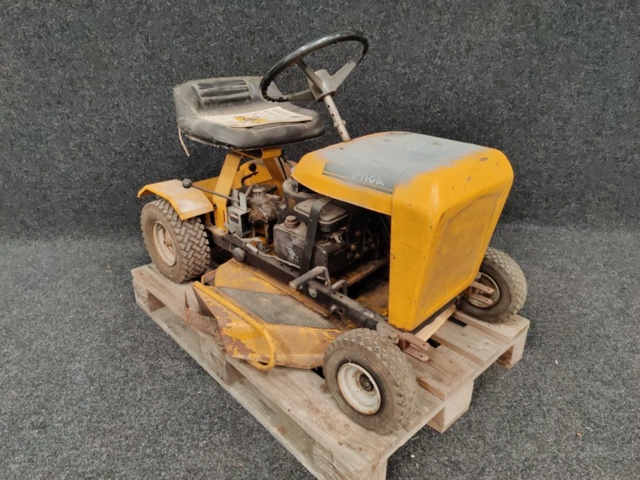 1045402-1 Riding mower Stiga Villa 24"