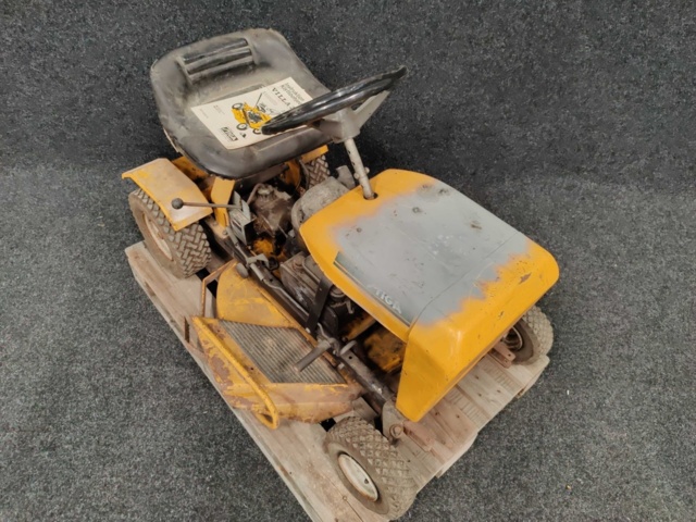 1045402-3 Riding mower Stiga Villa 24"