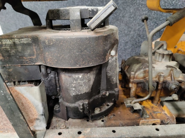 1045402-11 Riding mower Stiga Villa 24"