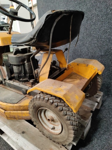 1045402-19 Riding mower Stiga Villa 24"