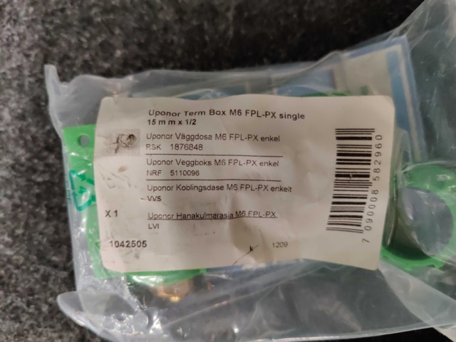 1045408-4 Wall boxes Uponor