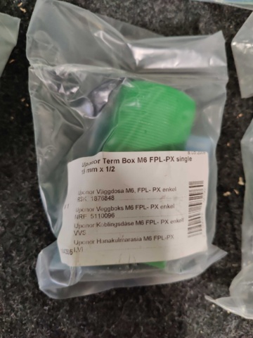 1045408-13 Wall boxes Uponor