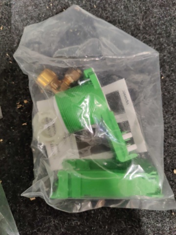 1045408-16 Wall boxes Uponor