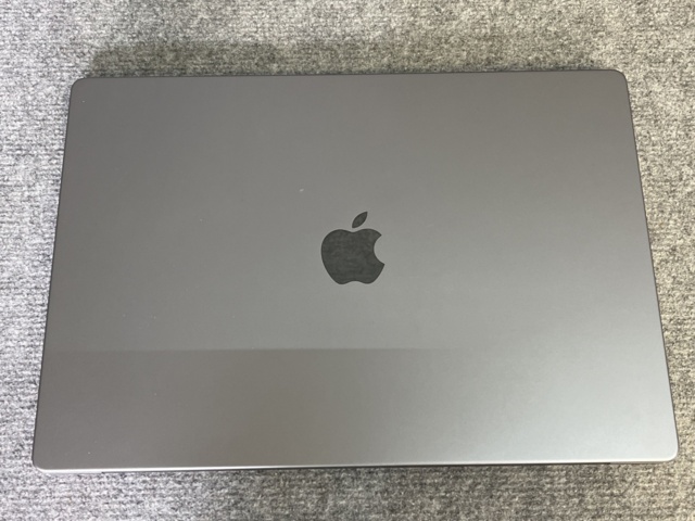 963387-9 MacBook Pro M1 16", 32GB / 1TB