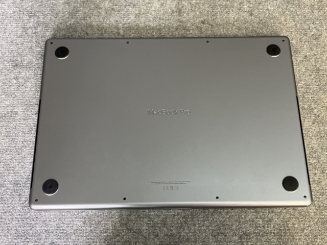 963387-10 MacBook Pro M1 16", 32GB / 1TB