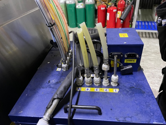 898053-3 Cooling system for draft beer