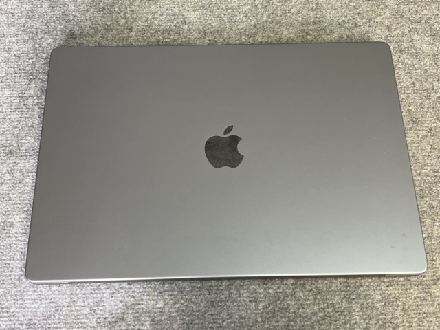 963392-8 MacBook Pro M1 16", 32GB / 1TB