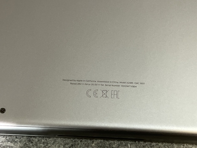 963392-10 MacBook Pro M1 16", 32GB / 1TB