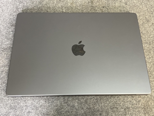 963394-10 MacBook Pro M1 16", 32GB / 1TB