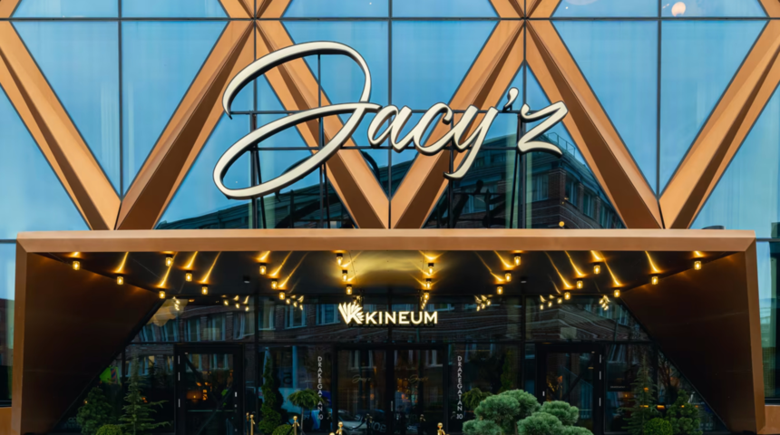 1046819-1 Packaged experience for two at Jacy´z Hotel & Resort