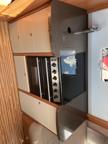 1013114-9 ADRIA Alpina 663 UK Nursery - 2013