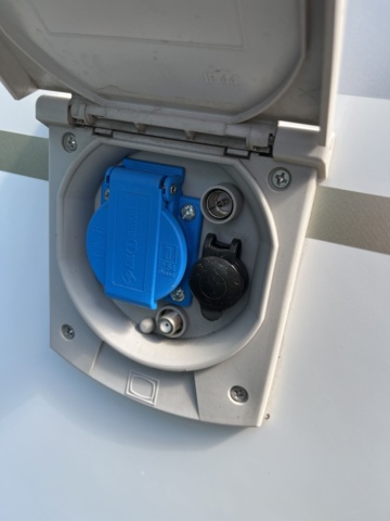 1013114-51 ADRIA Alpina 663 UK Nursery - 2013