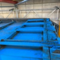 1042595-9 Garbage compactor with scissor lift table