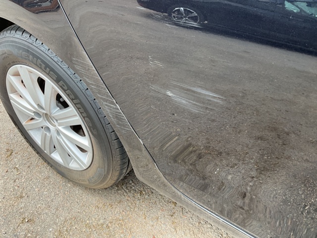 1001987-31 Volkswagen Golf 5-door 1.6 Multifuel - 2011