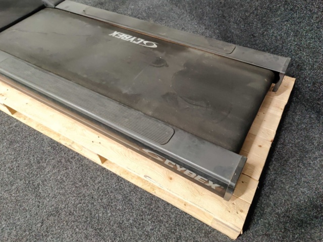 1047233-6 Treadmill Cybex 530T Pro+