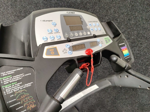 1047233-14 Treadmill Cybex 530T Pro+